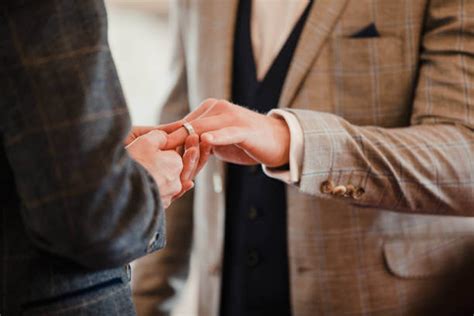 How To Plan A Gay Or Lesbian Wedding Things You Need To Know When