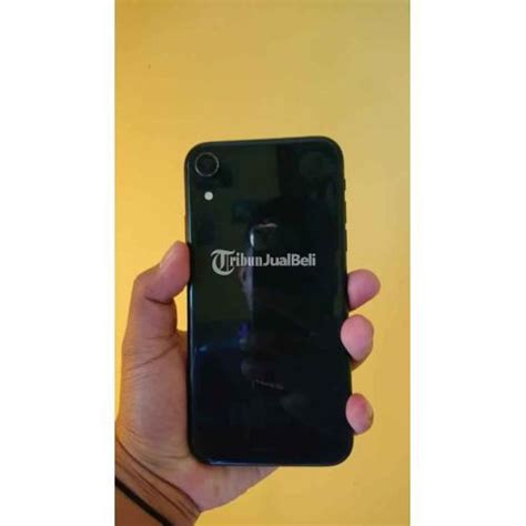 Hp Iphone Xr Gb Bekas Warna Hitam Mulus Siap Pakai Lengkap Di Malang