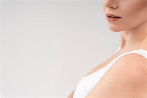 Free Photo Close Up On Adult Woman In Lingerie