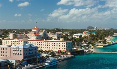 Cruise passengers issued travel warning for popular destination