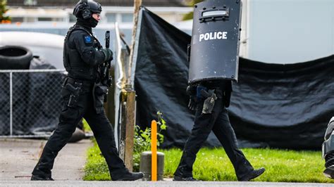 Armed Offenders Police Manhunt In Marewa South Napier NZ Herald