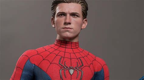Spider Man No Way Home Final Red And Blue Suit Best Look Yet