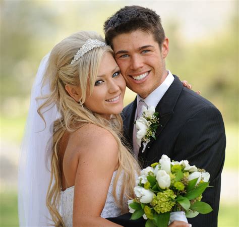 People Geting Married
