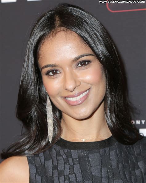 Dilshad Vadsaria Medium Ass Mixed Race Female Straight Babe Famous