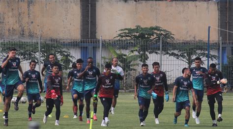 Line Up Persib Vs Borneo FC Teja Paku Alam Kembali Di Mistar Gawang