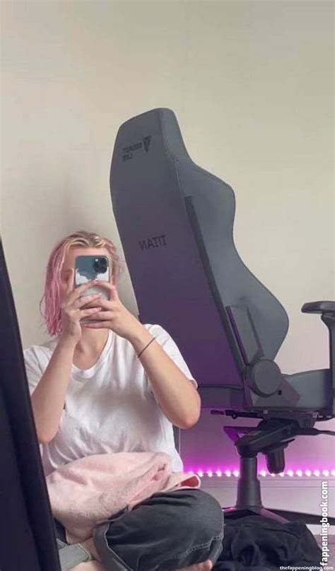 Niki Nihachu Nude OnlyFans Leaks Fappening FappeningBook