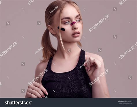 Sensual Portrait Beautiful Blonde Girl Glamour Stock Photo Edit Now 1907220673