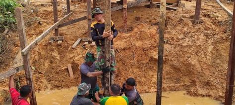 Semangat Satgas Tmmd Membuat Jembatan Kaltengpos