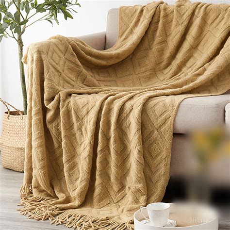 Stylish Tassel Blanket ApolloBox