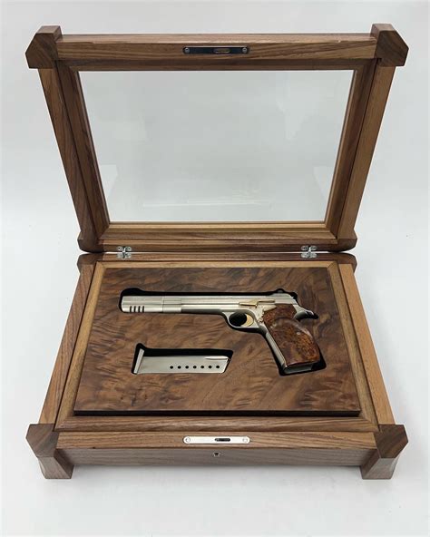 Pistol Display Case - Robert Wolfkill