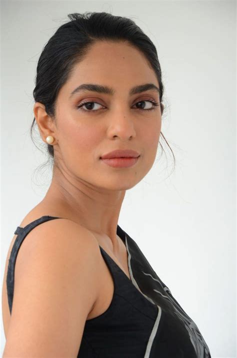 Sobhita Dhulipala Biography Age Movies Parents Profile Wiki
