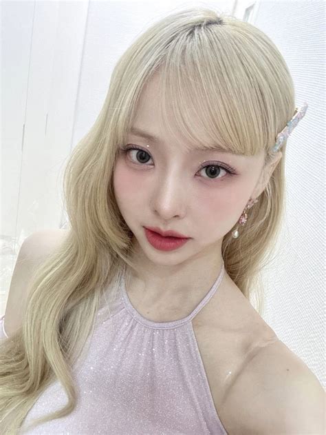 Vivi Loossemble Loona Girl Girlie Blonde