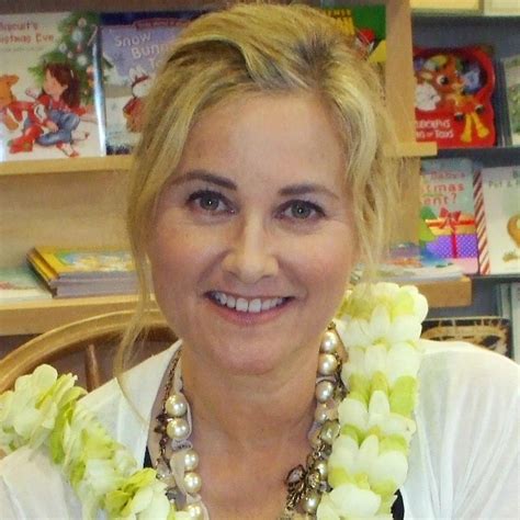 Maureen McCormick - Bio, Net Worth, Height