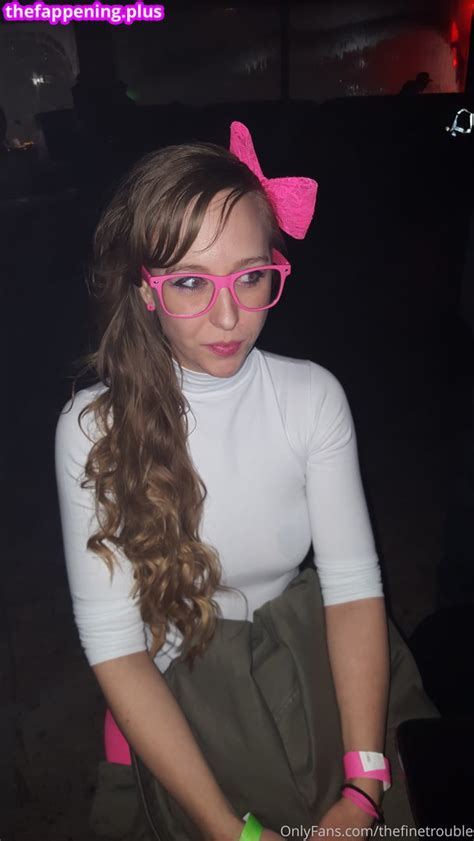 Thefinetrouble Thefinetroublecosplay Nude OnlyFans Photo The Fappening Plus