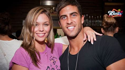 Beauty And The Geek Contestants Mackenzie And Troy Engaged Herald Sun