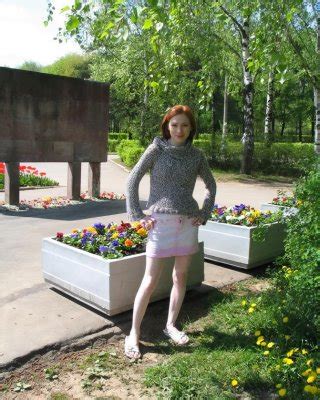 Nice Women Peeing Outdoors Porn Pictures Xxx Photos Sex Images Pictoa