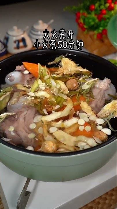 霸王花无花果猪骨汤，清甜好喝，非常适合这个季节。霸王花 广东靓汤 美食 Youtube