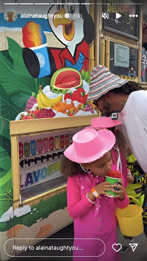 PICS: Derrick Rose's daughter sports head-to-toe pink cowboy outfit