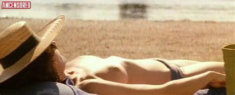 Nathalie Jouin nude pics página