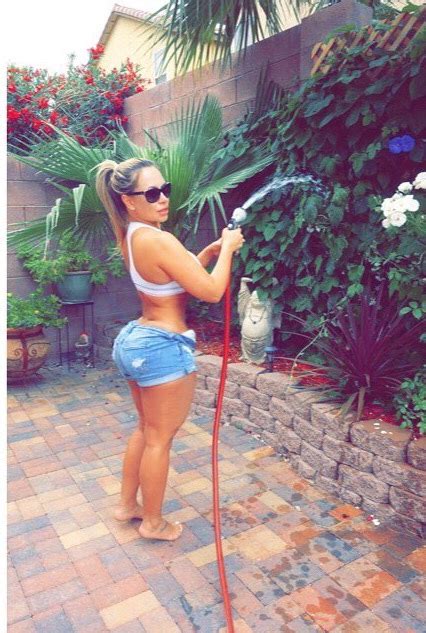 Leg Tree Plant Vacation Porn Pic