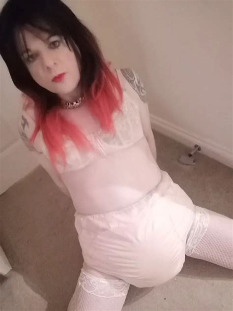 Pretty In Pink Plastic Pants Nude Pics Xhamster