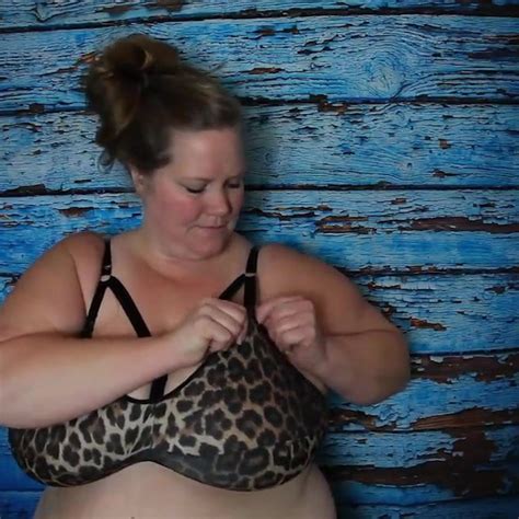 Busty Youtuber Trying Different Bras On Her Fat Tits Xhamster