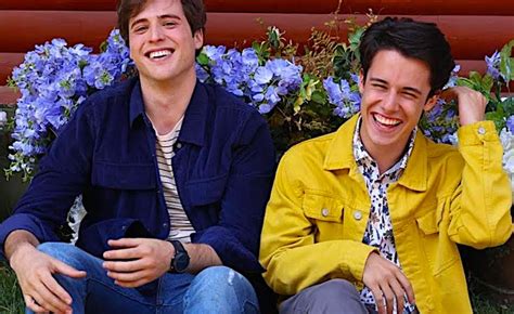 Polémica por censura de beso gay en telenovela de Televisa eitmedia