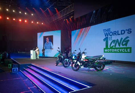 Bajaj Launches Worlds First Cng Motorcycle Bajaj Freedom