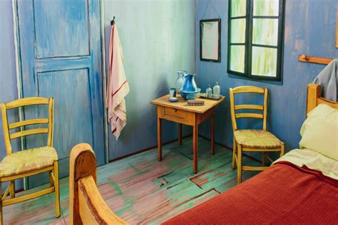 The Art Institute Of Chicago Recreates Van Goghs Famous Bedroom To Be