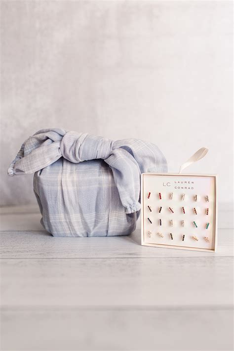 Eco-Friendly Gift Wrap Ideas - Lauren Conrad