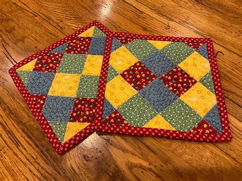 Set Of Homemade Quilted Pot Holders These Adorable Hot Pads Are Made With A Beautiful Variety