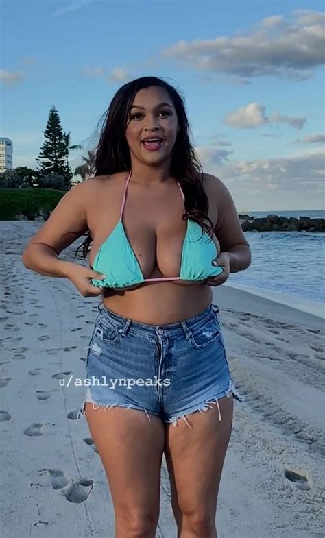 Titty Drop I Am Always Happy By The Beach Porn Video HD Tittydropvideos