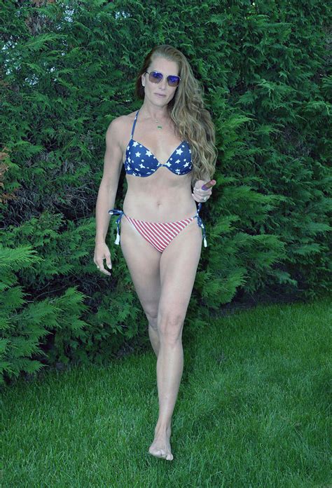 Brooke Shields Naked Movie Scenes And Hot Photos Nude Leaked Diaries