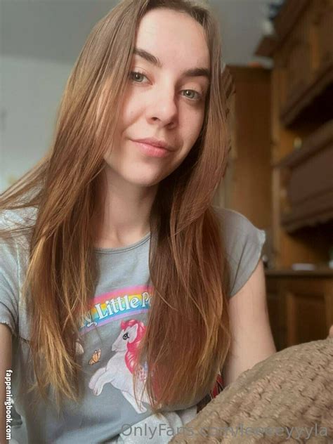 Leeeeyyyla Nude OnlyFans Leaks Fappening FappeningBook