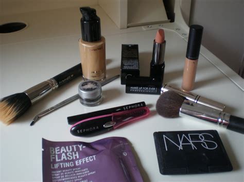 DE LUNARES Y NARANJAS Look Para Una Boda I Maquillaje Con Labios Nude