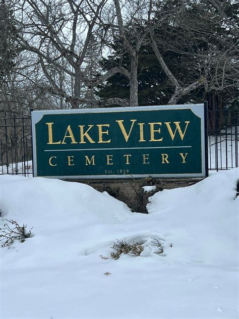 Famous Graves | Passing through Jamestown, New York