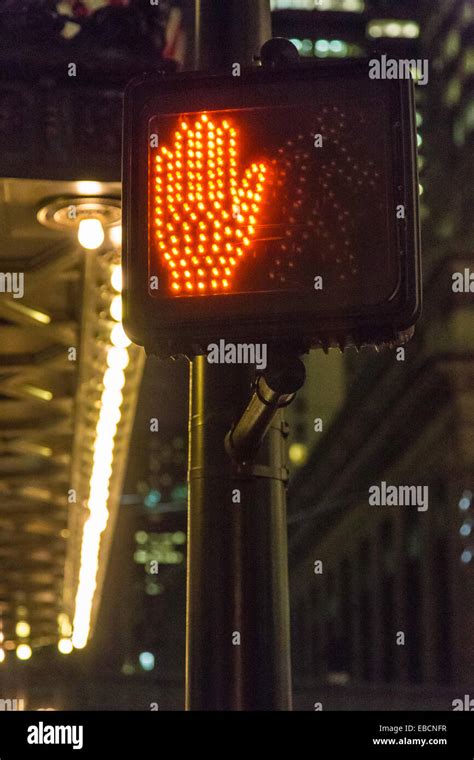 Pedestrian Crosswalk Signal Nyc Stock Photo Alamy