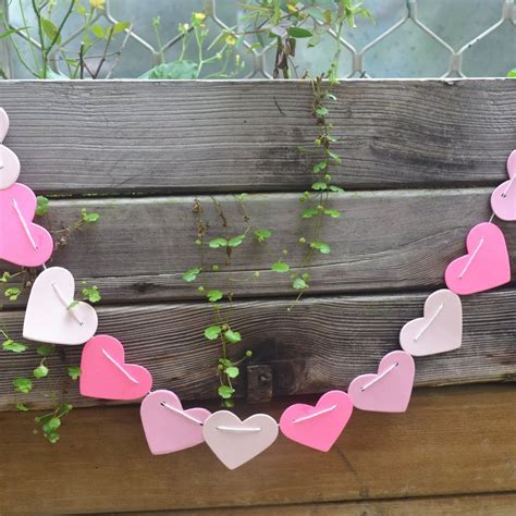 Гирлянда из сердечек своими руками: фото прилагается