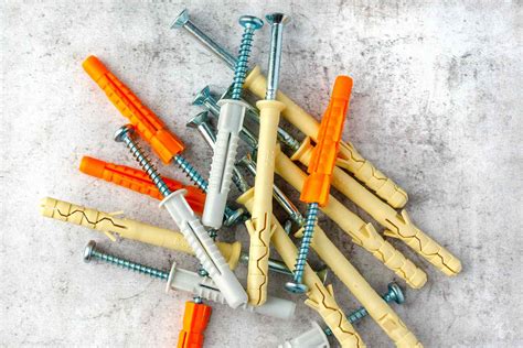 drywall anchors  hang  favorite decor