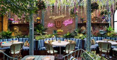 10 Rekomendasi Cafe Di Pik Cozy And Instagrammable