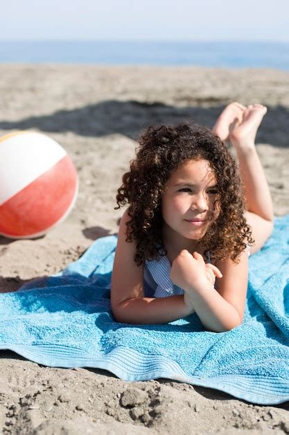 Beach Babe Pictures