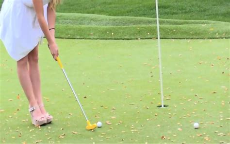 Preciosa Anglosajona Embed The Sport Of Golf Palo Shaved Pussy In Public Places