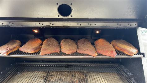 Spritzing Pounds Of Brisket Smoked Green Mountain Pellet Grill Youtube