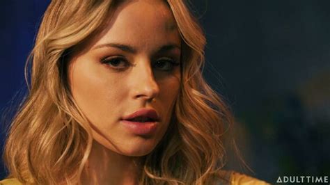 Anna Claire Clouds Annaclairecloud Annaclaireclouds Nude Onlyfans Nudostar Tv