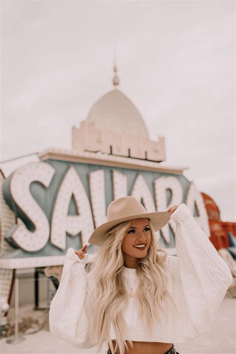 TOP PHOTO SPOTS IN VEGAS Blonde To Bronze