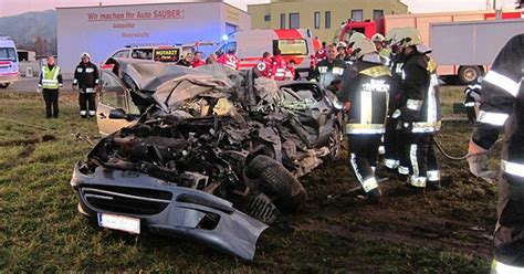 Aussagen Unklar Stmk Horror Crash Mit Zwei Toten Geht Nun Vor