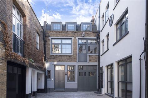 Three Reasons Why a Mews House Should be Your New Home - RIB