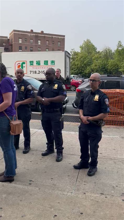 Cir Seiu On Twitter Picket Prep Started With The Police Kicking Us