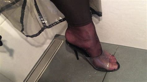 Pissing In Spandex Leggings Pvc Pantyhose And High Heels Gay Latex Latex Porn Xhamster