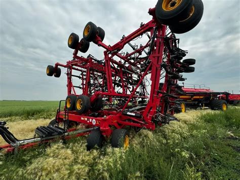 Vaderstad Seed Hawk Redhead Equipment